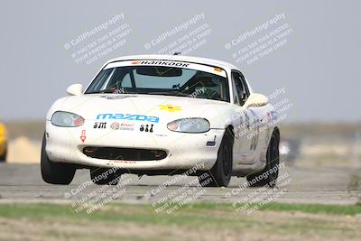 media/Oct-25-2025-CalClub SCCA (Sat) [[34c778dfbe]]/Group 4/Qualifying/